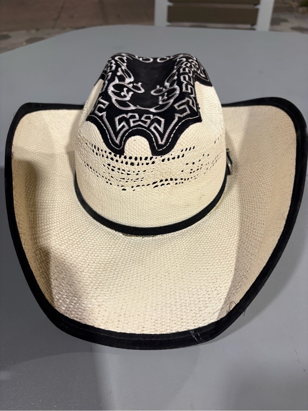 WE- Made in Mexico Two-Tone Cowboy Hat - Cream & Black - Picture 2 of 8